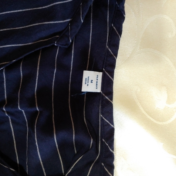 Old navy striped blouse - Picture 6 of 9
